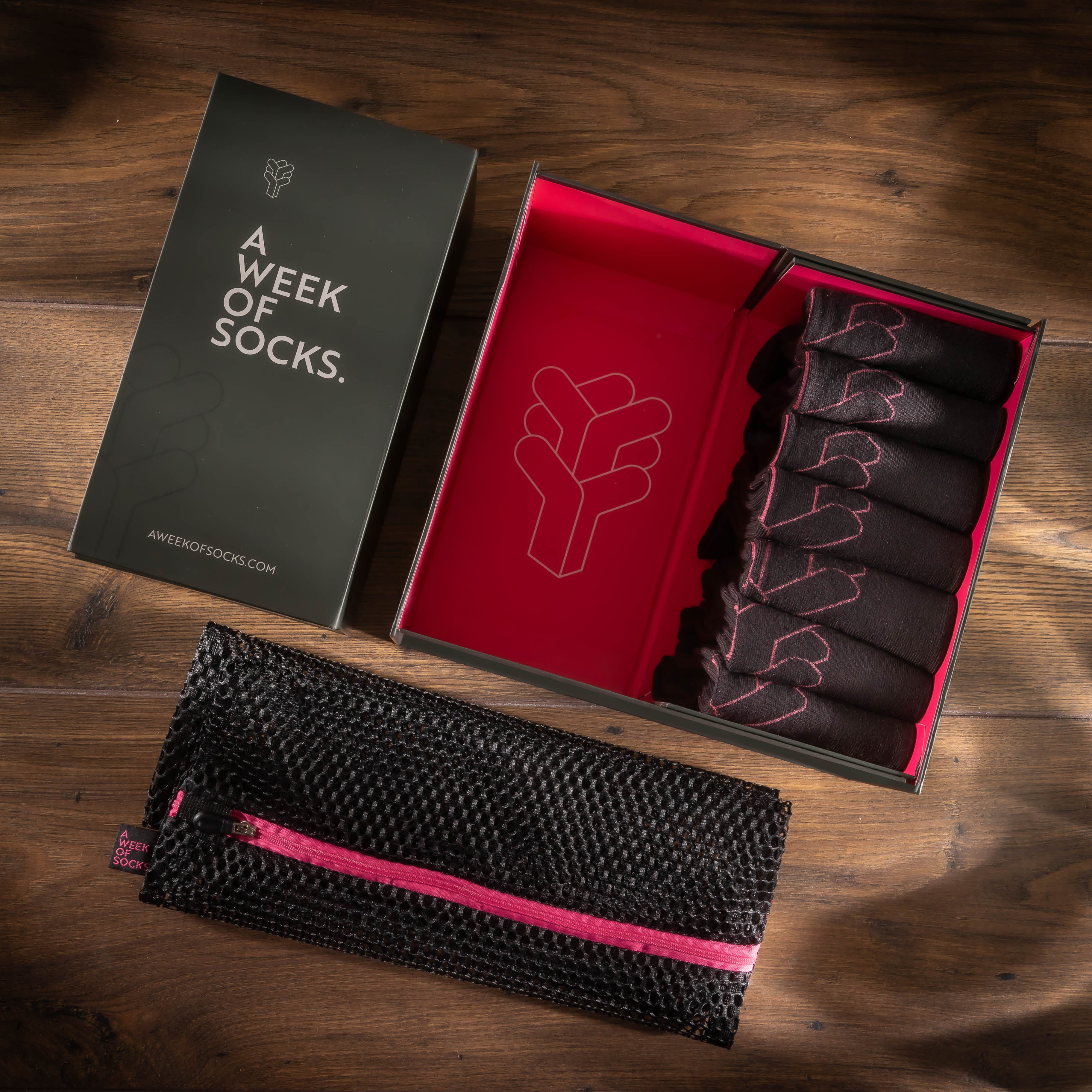 A_Week_Of_Socks_Socks_Square_Laundry_Bag_and_Box