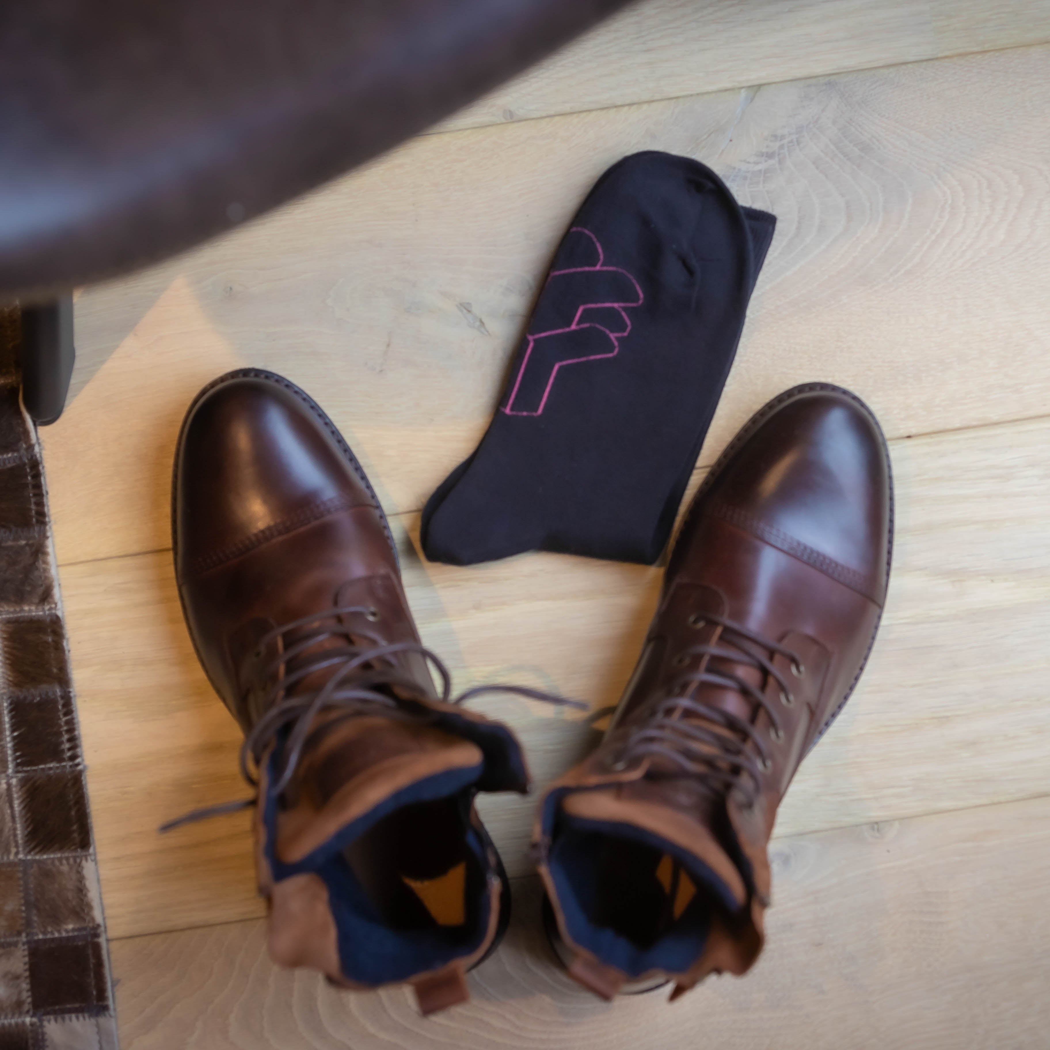 A_Week_Of_Socks_Socks_Square_Mid_Calf_Black1